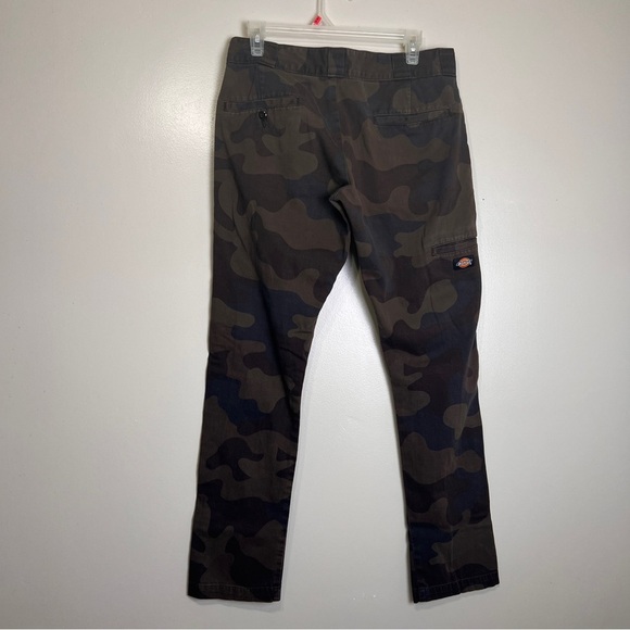 Dickies Men’s Camouflage Pattern Pants 32” Waist 30” inseam - Picture 4 of 7